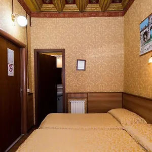 Hotel Artromano, Rzym