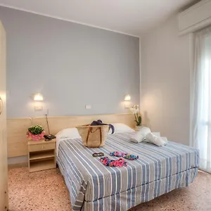 https://hotel-nautico.emilia-romagnahotels.net